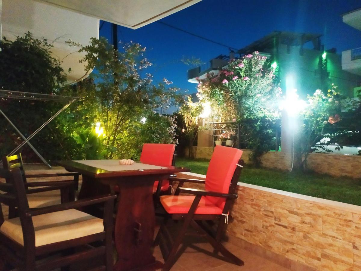 Iro Apartments Néa Péramos Εξωτερικό φωτογραφία