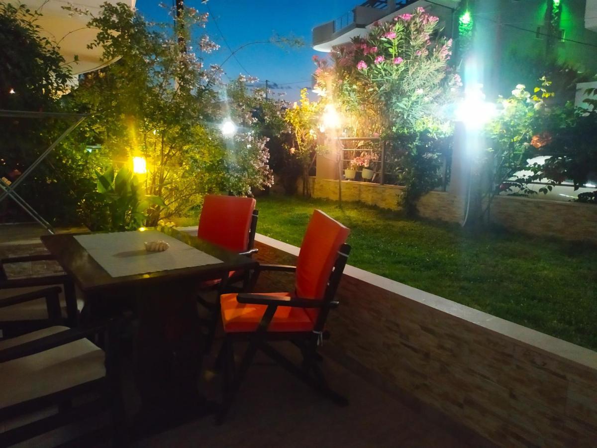 Iro Apartments Néa Péramos Εξωτερικό φωτογραφία