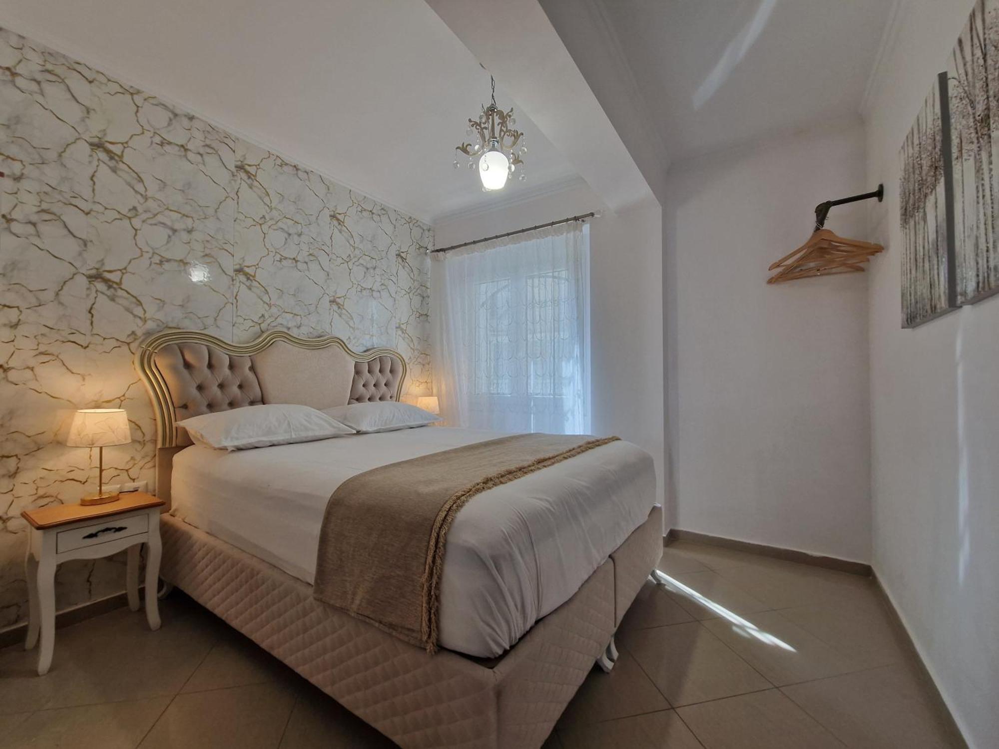 Iro Apartments Néa Péramos Εξωτερικό φωτογραφία