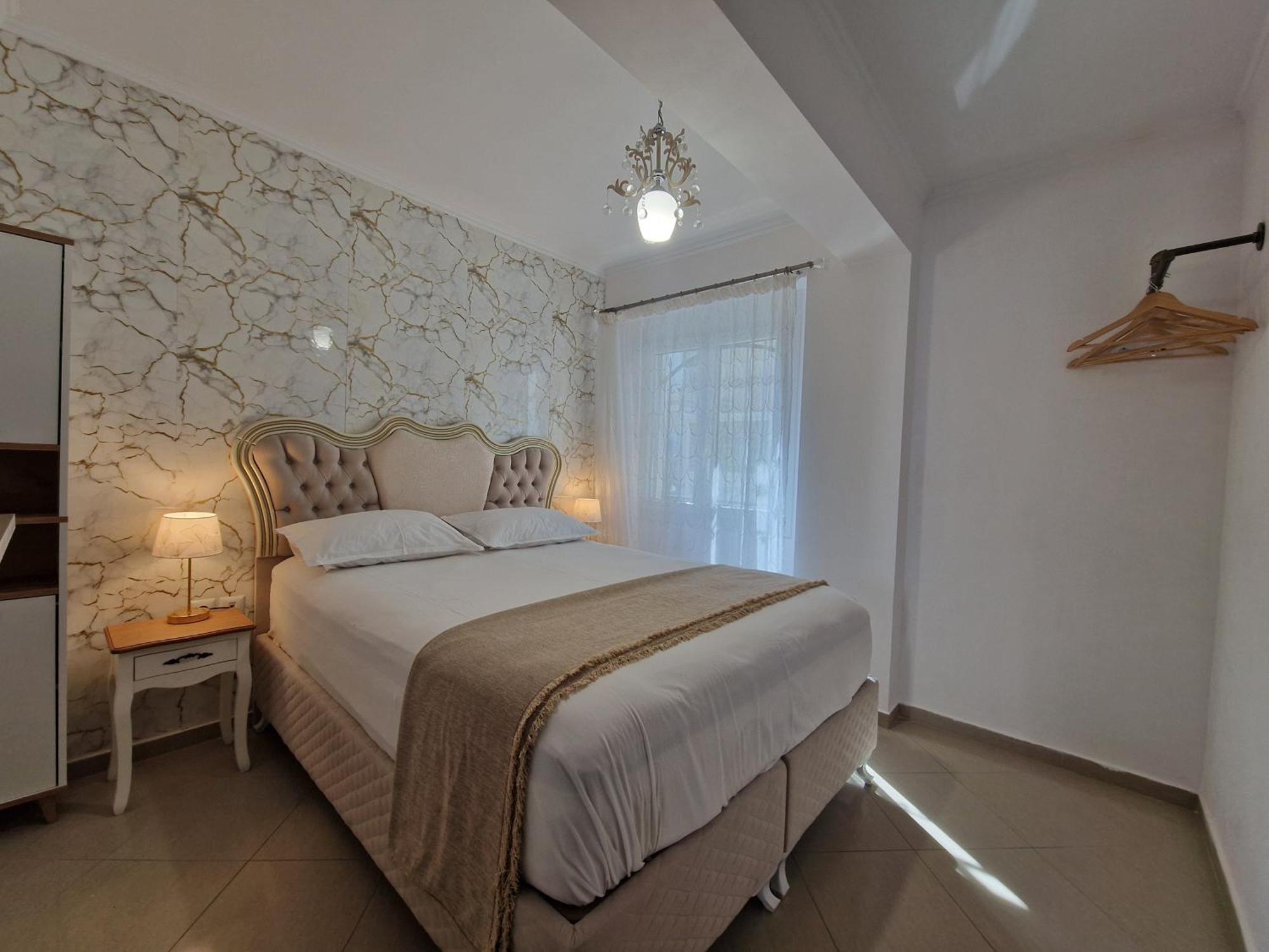 Iro Apartments Néa Péramos Εξωτερικό φωτογραφία